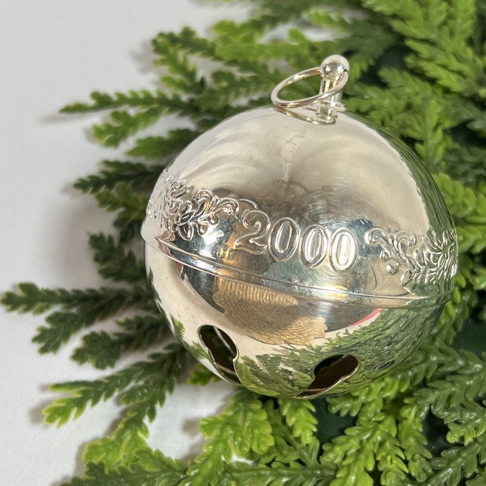 Wallace Silver Plate Christmas Sleigh Bell Ornament 2000 no box